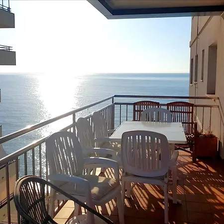 Apartamento En Primera Línea De Mar En Platja D'aro, Tranquilo Y Soleado, Con Terraza Y Parking - Es-209-23