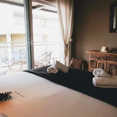 Apartamento En Primera Linea De Mar En Platja D'Aro, Tranquilo Y Soleado, Con Terraza Y Parking - Es-209-23 Platja d'Aro